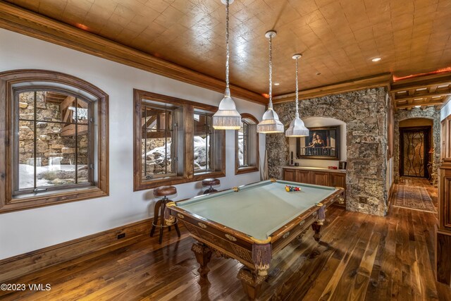 game room featuring hardwood / wood-style floors, crown molding, and pool table