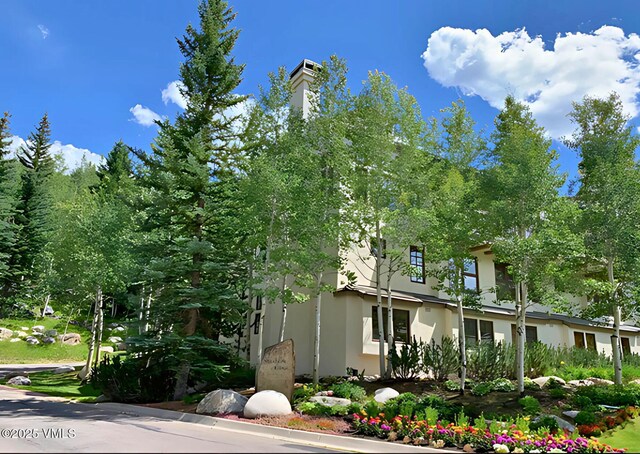 view of front of house with stucco siding