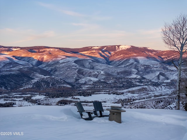 property view of mountains