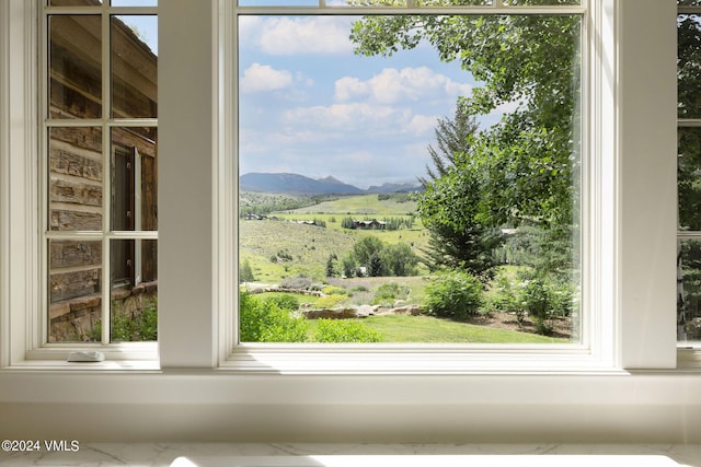 entryway with a mountain view