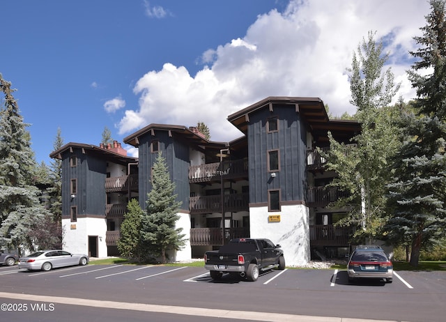 4610 Vail Racquet Club Dr Unit 7-12, Vail, CO 81657 - view of property with uncovered parking