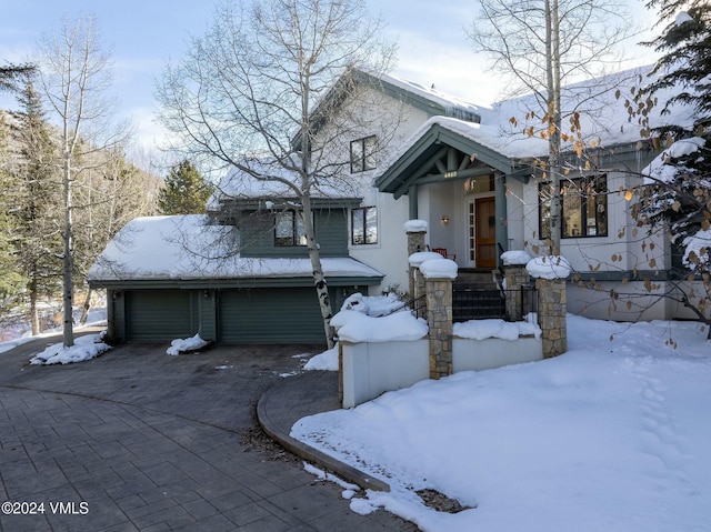 view of front of property featuring a garage