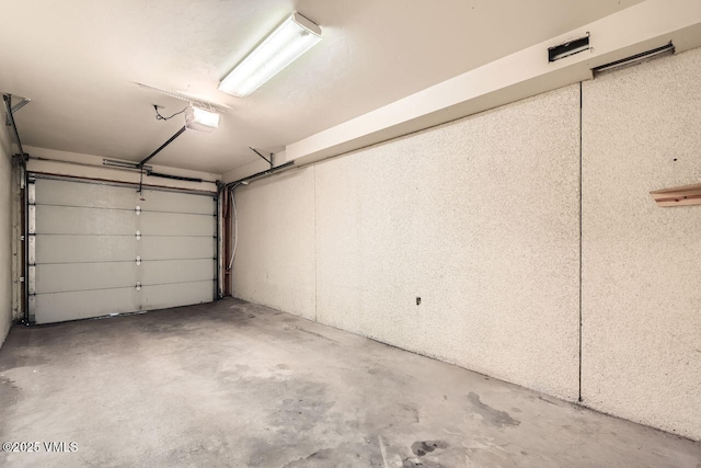 121 Hackamore Rd Unit A, Edwards, CO 81632 - garage with a garage door opener