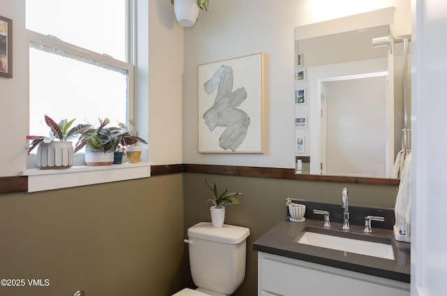 404 Chickadee Ln, Gypsum, CO 81637 - bathroom with vanity and toilet
