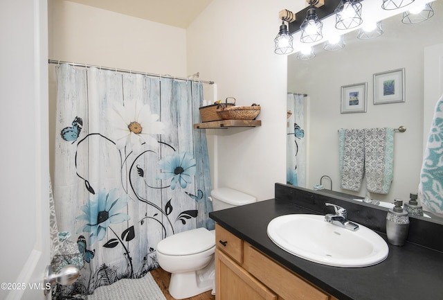 511 Metcalf Rd Unit I27, Avon, CO 81620 - full bath with toilet, vanity, and a shower with shower curtain
