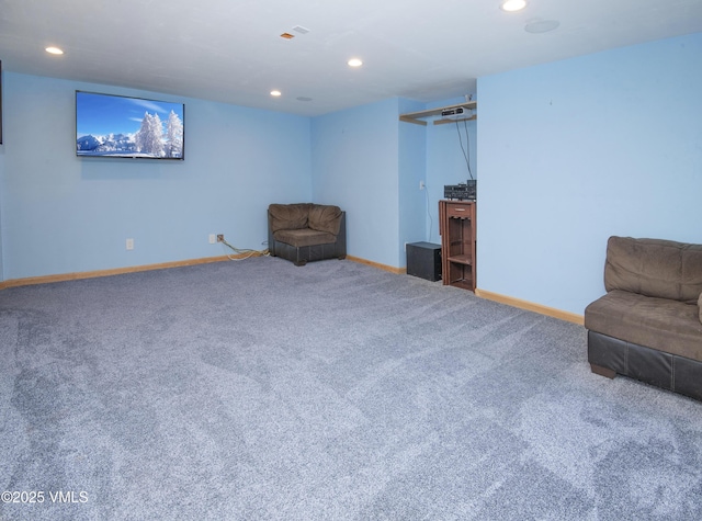 unfurnished room featuring carpet flooring