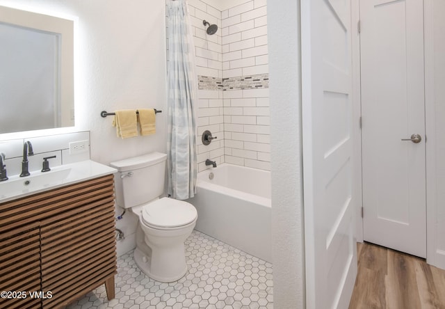 175 Hurd Ln Unit 3101, Avon, CO 81620 - full bathroom featuring toilet, vanity, and shower / bath combo