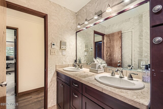 8 Charolais Cir, Edwards, CO 81632 - full bath with double vanity and wood finished floors