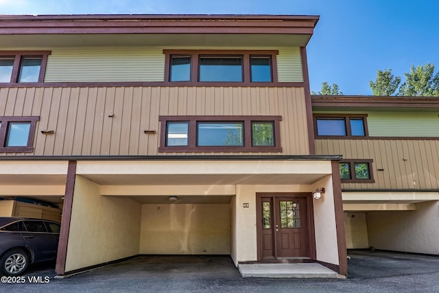 2540 Kinnikinnick Rd Unit G-2, Vail, CO 81657 - view of front of property featuring a carport
