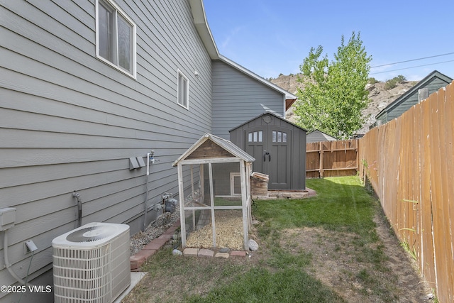 443 Porphyry Rd Unit F, Gypsum, CO 81637 - view of yard with cooling unit