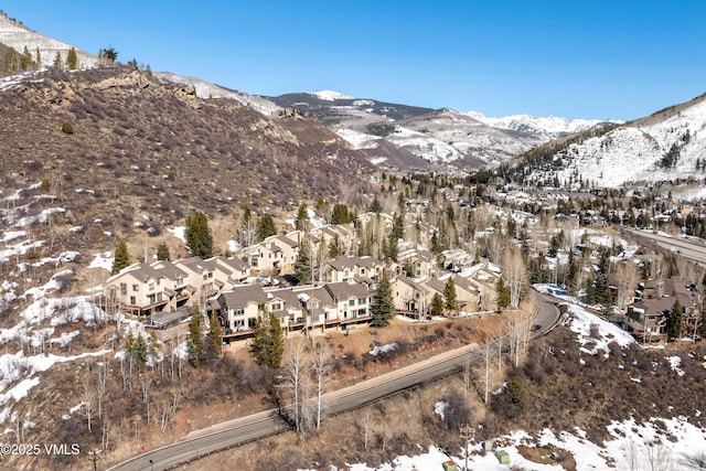 view of mountain feature with a residential view