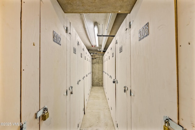 room details featuring concrete flooring