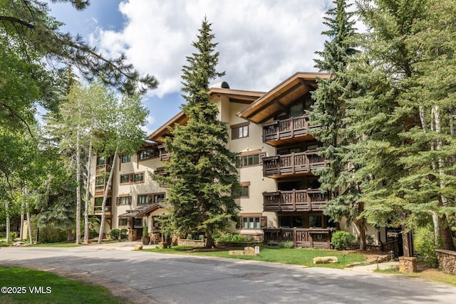 103 Willow Pl Unit 301, Vail, CO 81657 - view of apartment building / complex