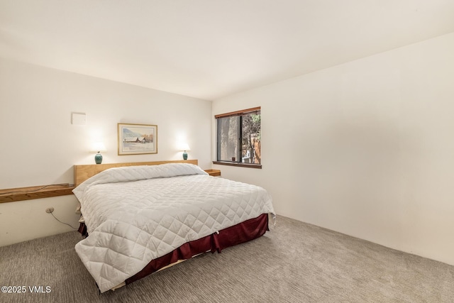 bedroom with carpet flooring