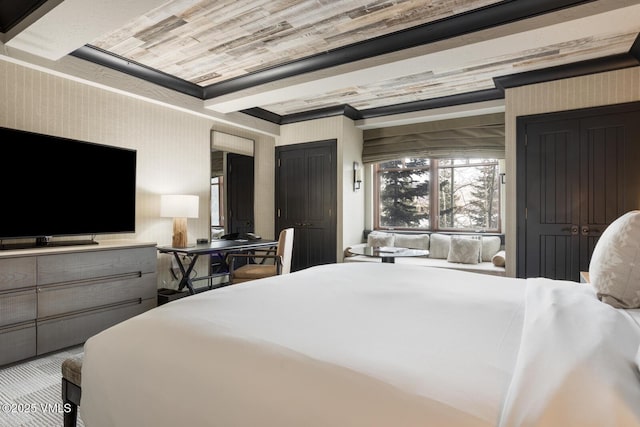 130 Daybreak Rd # Hs619, Avon, CO 81620 - bedroom featuring wallpapered walls