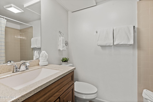 1061 W Beaver Creek Blvd Unit F101, Avon, CO 81620 - full bath featuring toilet, vanity, and a shower with shower curtain