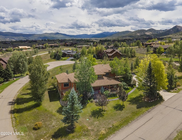 bird's eye view featuring a residential view and a mountain view