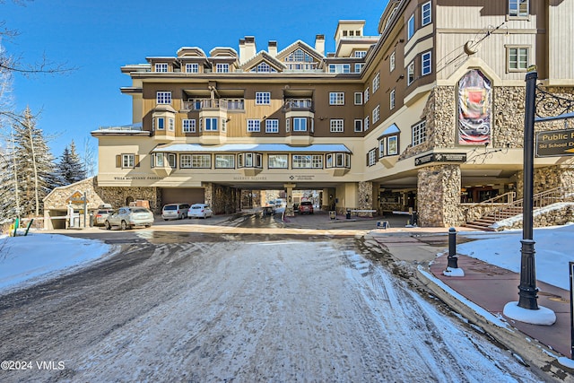 61 Avondale Ln Unit 201, Beaver Creek, CO 81620 - photo 2