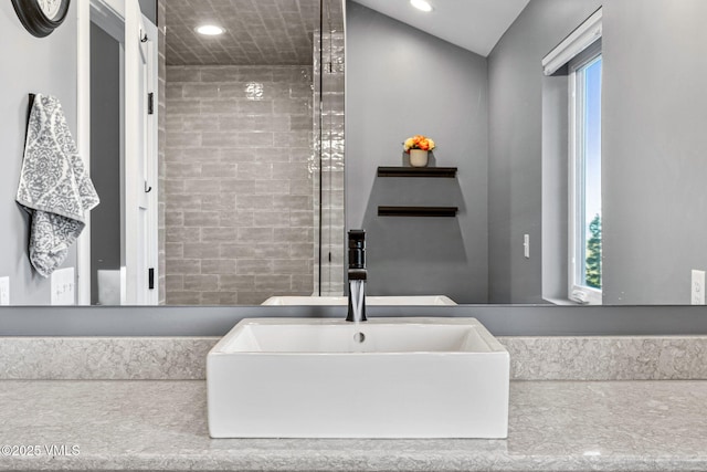 408 El Lobo Ln, Fairplay, CO 80440 - bathroom featuring recessed lighting