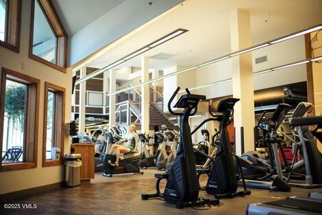 1000 Homestead Dr Unit 30, Edwards, CO 81632 - gym featuring a towering ceiling