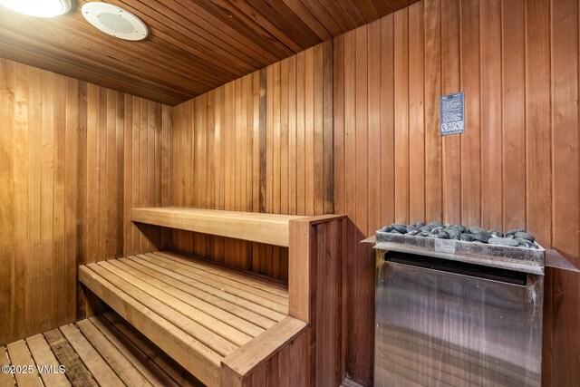 view of sauna / steam room