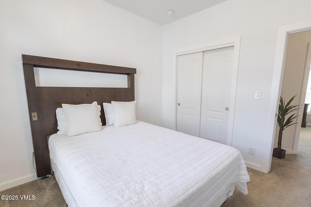 44 Salmon Loop, Gypsum, CO 81637 - bedroom with carpet flooring, a closet, and baseboards