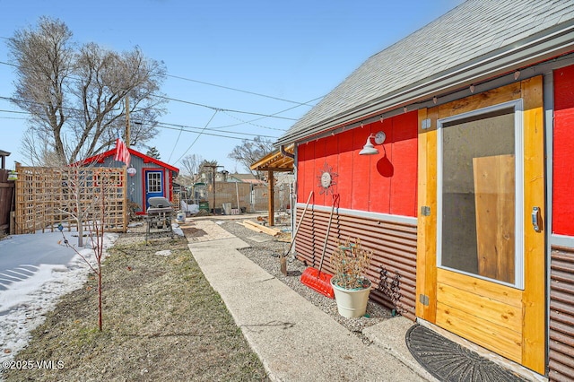 425 Howard St, Eagle, CO 81631 - view of yard featuring an outbuilding