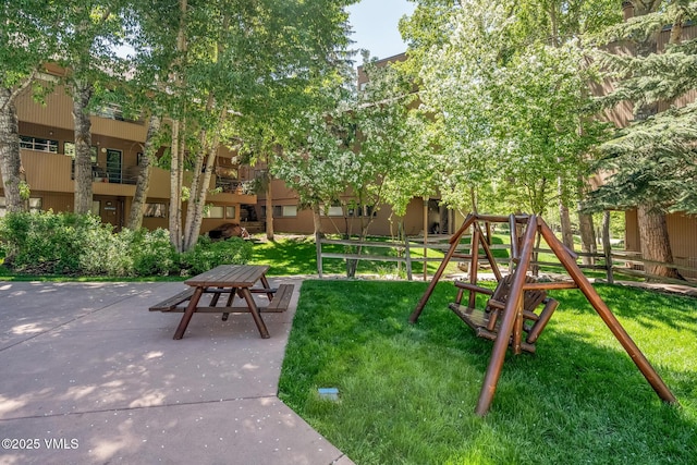 4031 Bighorn Rd Unit 9-H, Vail, CO 81657 - view of property's community with a yard