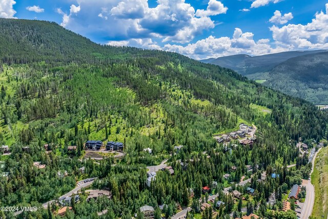 bird's eye view featuring a mountain view