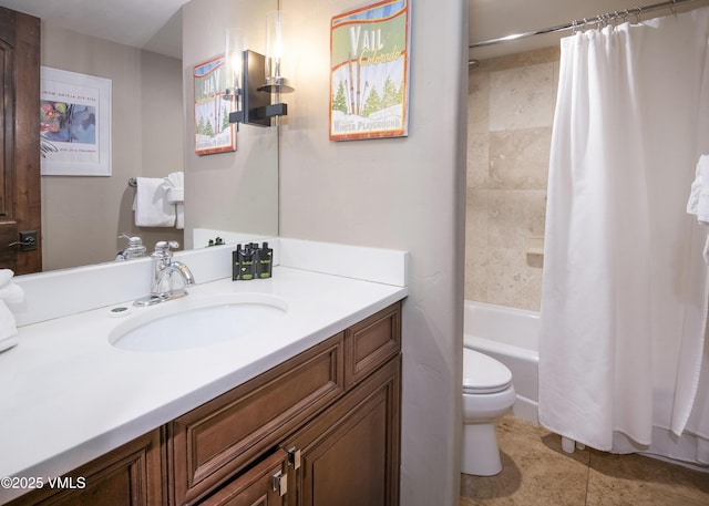 bathroom with shower / bath combo with shower curtain, toilet, and vanity