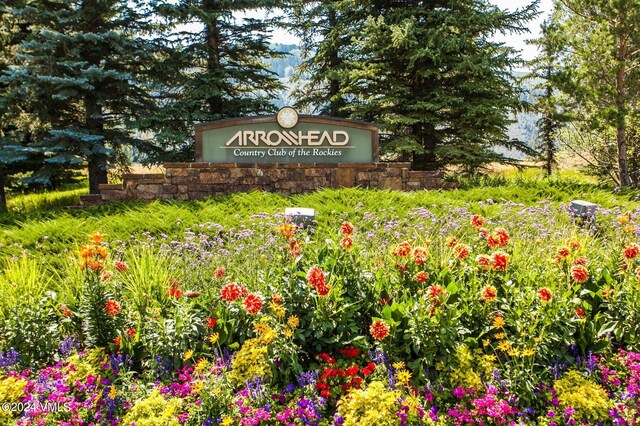 view of community sign