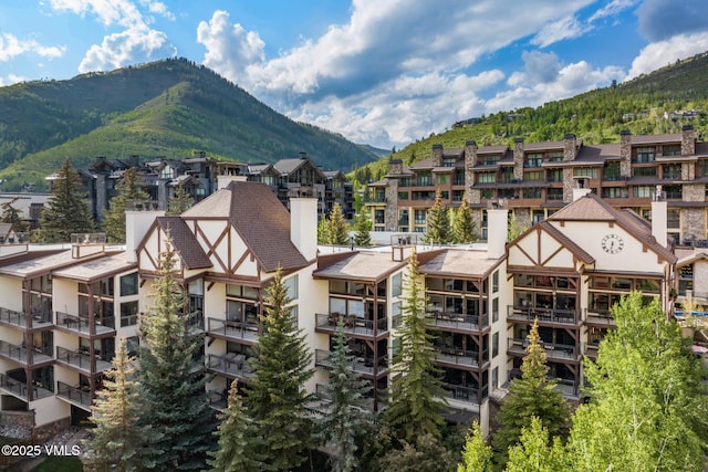 684 W Lionshead Cir Unit 302, Vail, CO 81657 - view of apartment building / complex featuring a mountain view