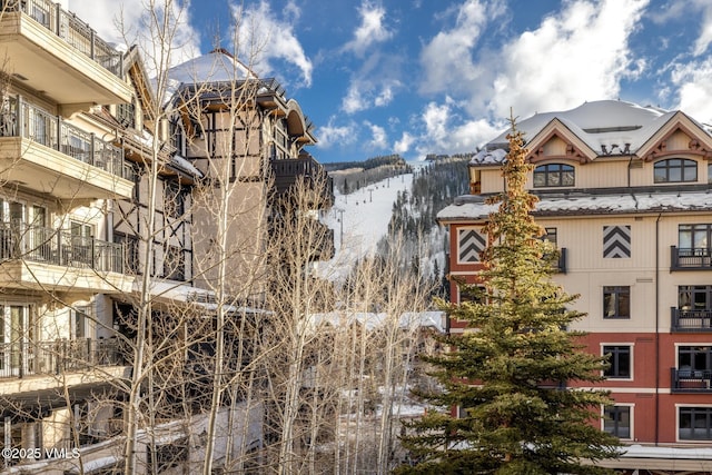 684 W Lionshead Cir Unit 302, Vail, CO 81657 - snow covered property