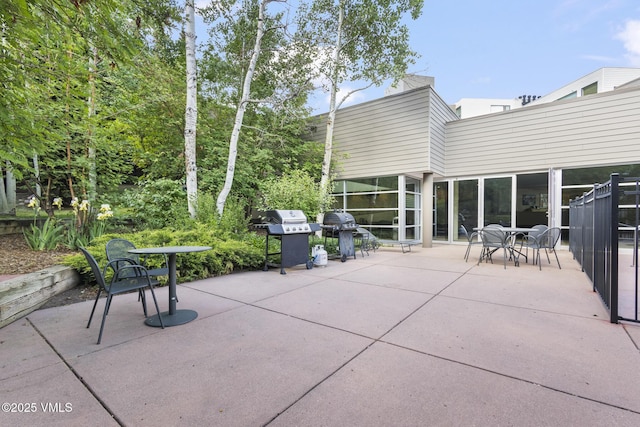 1100 N Frontage Rd W Unit 2504, Vail, CO 81657 - view of patio with grilling area and outdoor dining space