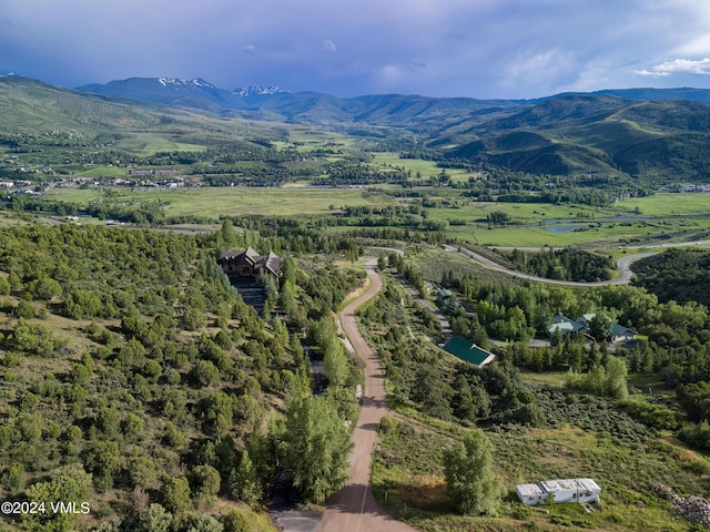 bird's eye view with a mountain view