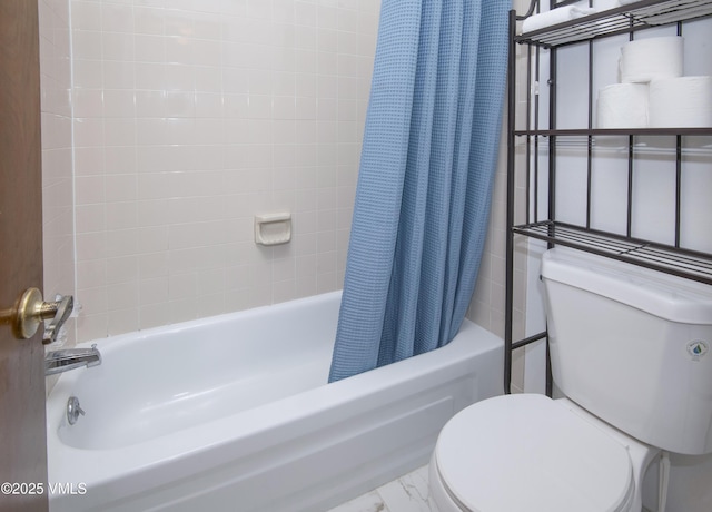 1061 W Beaver Creek Blvd Unit Q302, Avon, CO 81620 - full bathroom with shower / tub combo with curtain and toilet