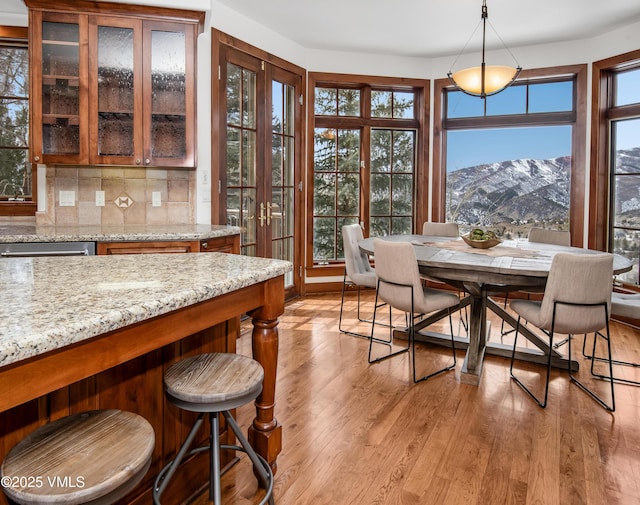 460 El Mirador Rd, Edwards, CO 81632 - dining space with light wood-type flooring and a mountain view