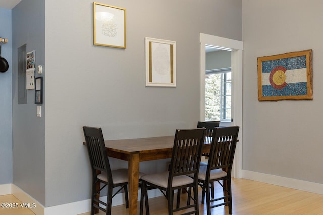 1303 Crazy Horse Cir Unit 1303, Edwards, CO 81632 - dining area featuring light wood finished floors and baseboards