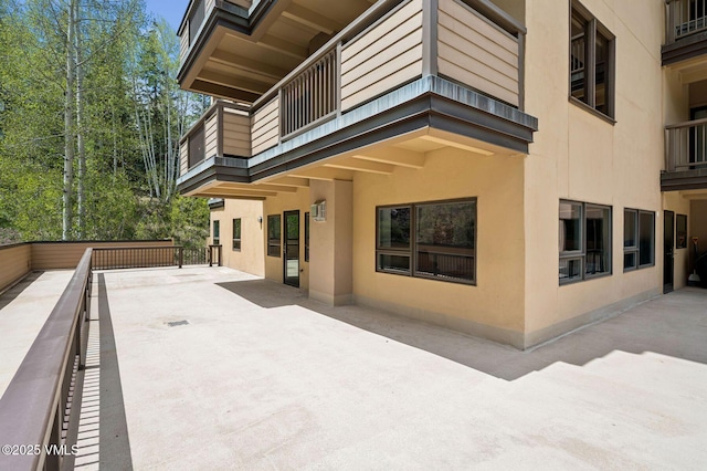 1650 Fallridge Rd Unit 120, Vail, CO 81657 - view of patio featuring a balcony