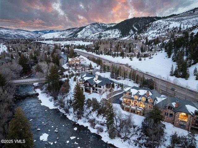 8 Rue Riviere Rd, Edwards, CO 81632 - snowy aerial view with a mountain view