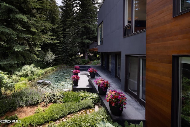 344 Beaver Dam Rd, Vail, CO 81657 - view of yard featuring an attached garage