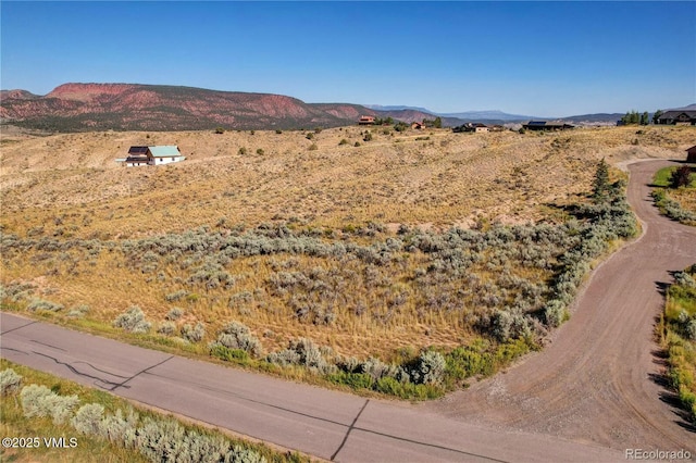 Listing photo 2 for 380 Amherst Rd, Gypsum CO 81637