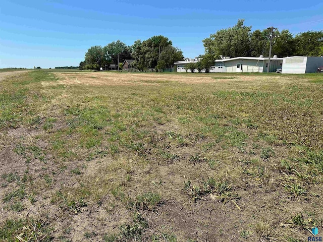 Listing photo 3 for Alfalfa St, Menno SD 57045