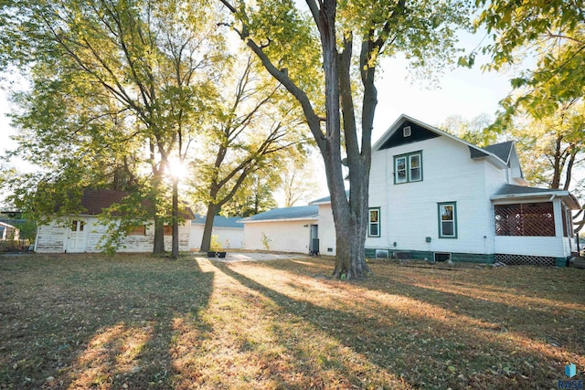 exterior space featuring a yard