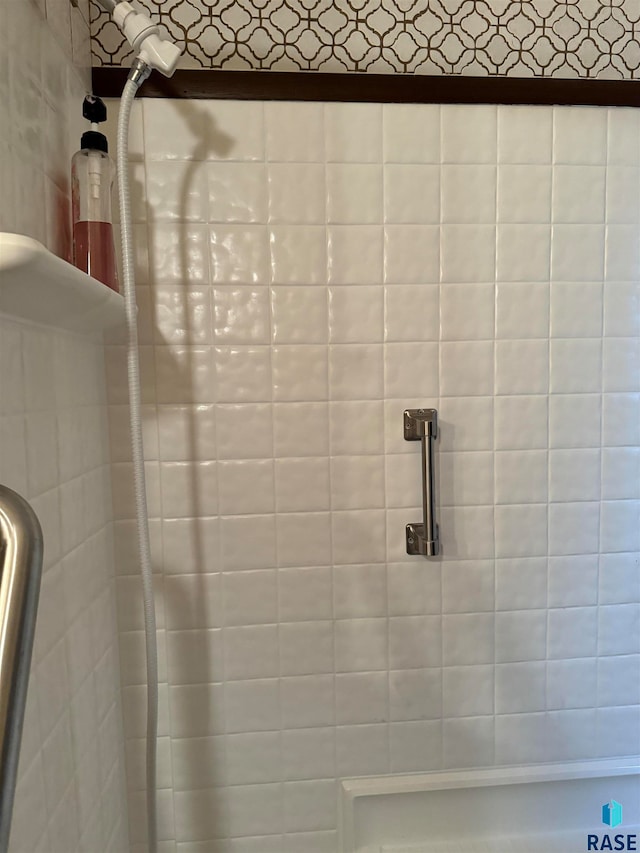 room details with a tile shower