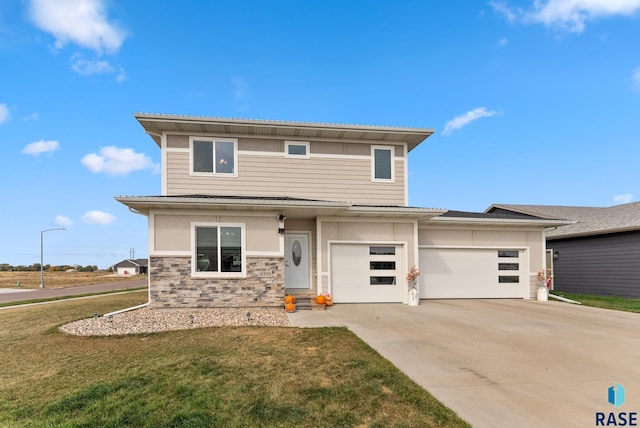 view of front of house with a front lawn