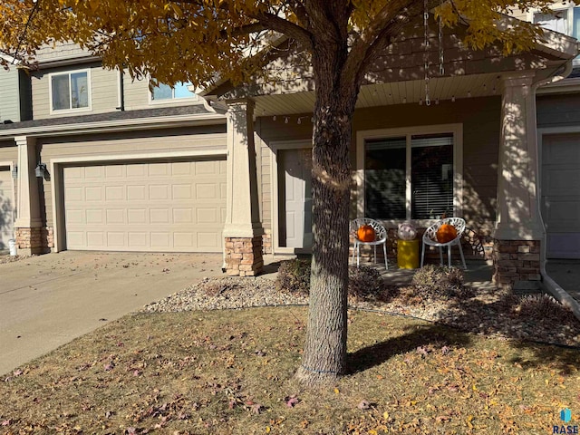 view of front of home featuring a garage