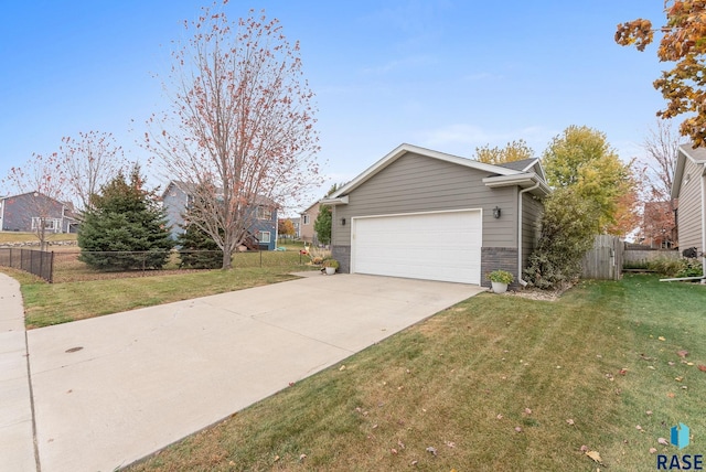 view of front of house with a front yard