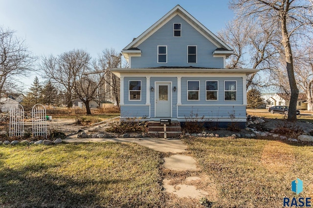 view of front of property with a front yard