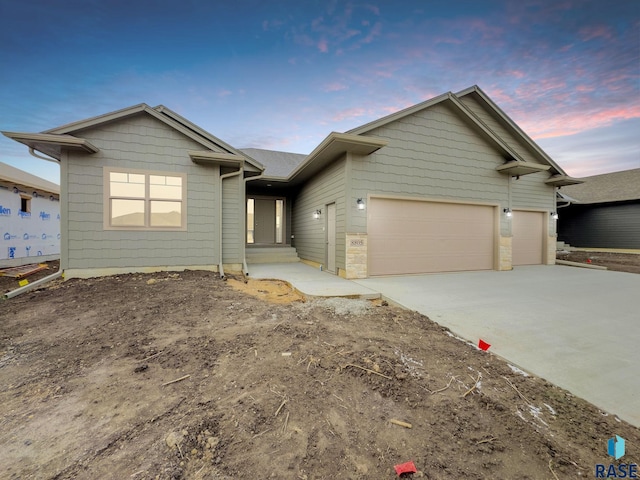 view of front of home featuring a garage